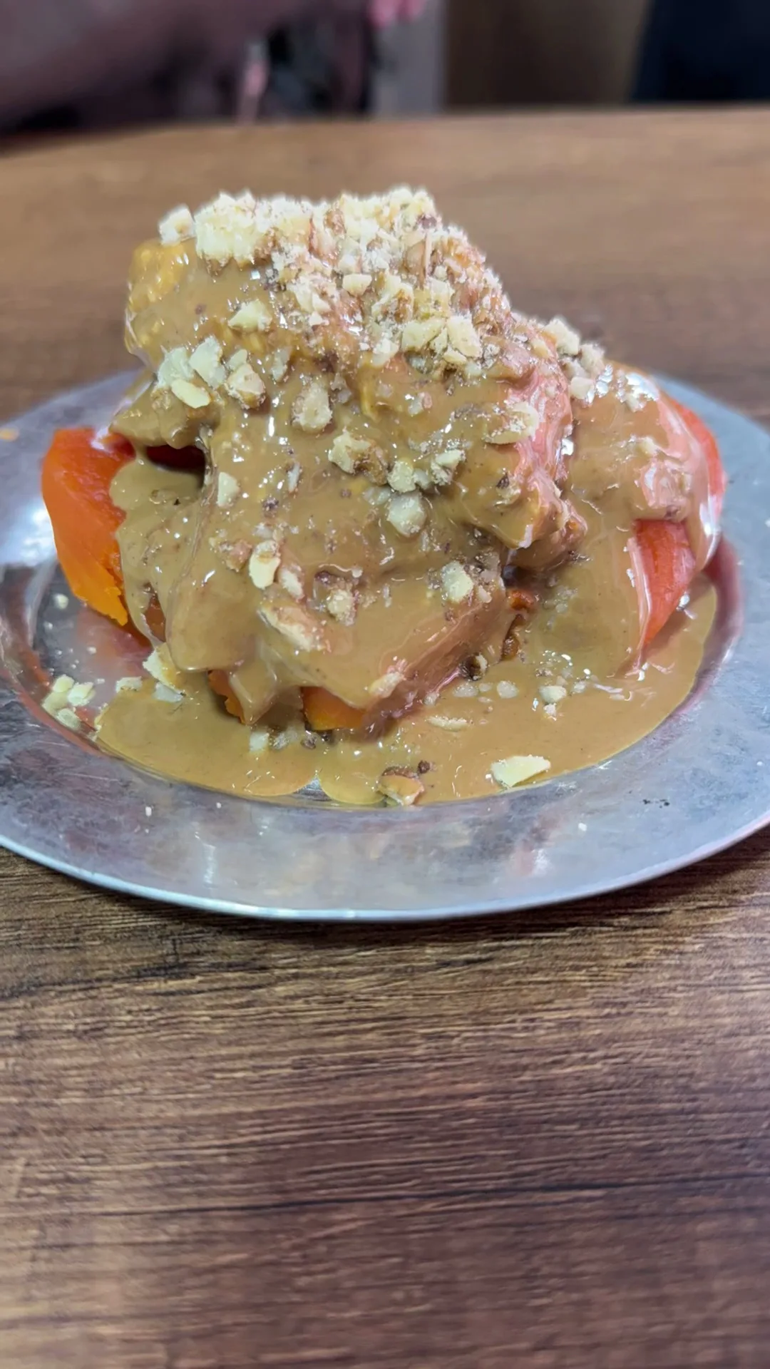Kaymaklı kabak tatlısı, tahin ve cevizle